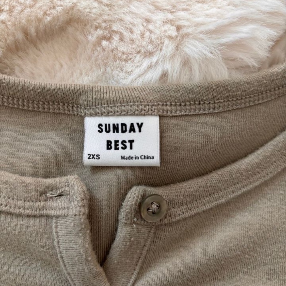 Aritzia Sunday Best top - Picture 3 of 3
